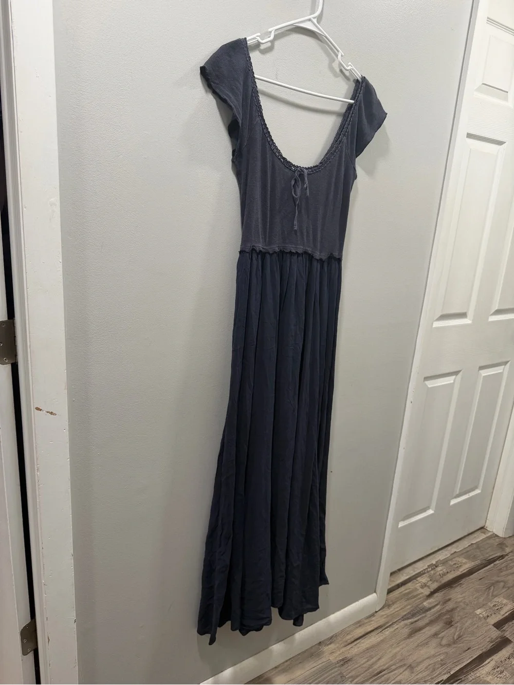Free people Eloise maxi a line dress Navy Scoop Neck Maxi Dress S